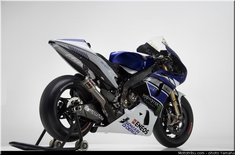 yamaha_racing_team_motogp_2013_003