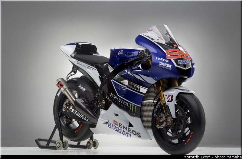 yamaha_racing_team_motogp_2013_019