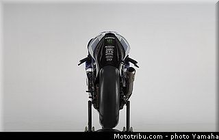 yamaha_racing_team_motogp_2013_007.jpg