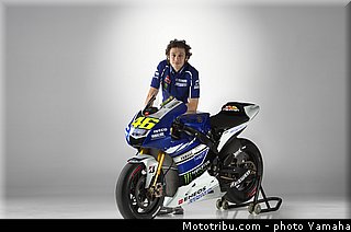 yamaha_racing_team_motogp_2013_008.jpg