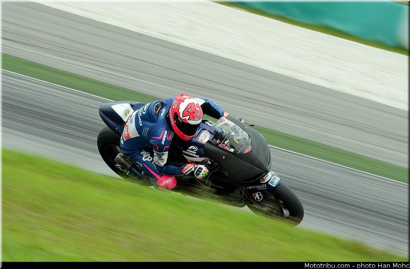 espargaro_001_motogp_2013_malaisie_sepang_tests