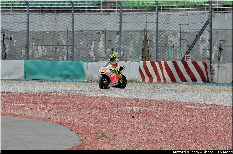 iannone_009_motogp_2013_malaisie_sepang_tests