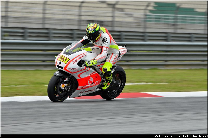 iannone_010_motogp_2013_malaisie_sepang_tests