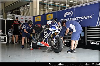 de_puniet_011_motogp_2013_malaisie_sepang_tests.jpg