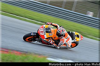 ellison_001_motogp_2013_malaisie_sepang_tests.jpg