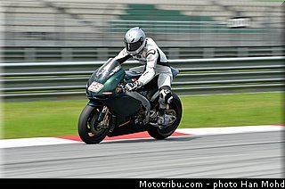 hernandez_002_motogp_2013_malaisie_sepang_tests.jpg