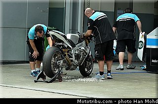 petrucci_003_motogp_2013_malaisie_sepang_tests.jpg