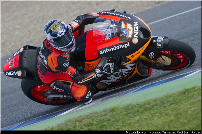 edwards_001_motogp_2013_jerez_test