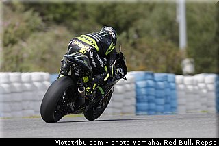 crutchlow_014_motogp_2013_jerez_test.jpg
