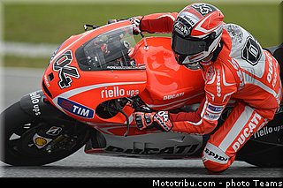 dovizioso_004_motogp_2013_malaisie_sepang_tests.jpg