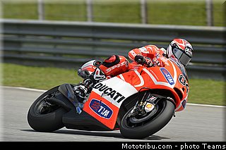 dovizioso_028_motogp_2013_malaisie_sepang_tests.jpg