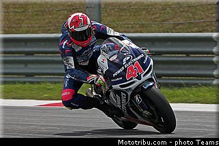espargaro_011_motogp_2013_malaisie_sepang_tests.jpg