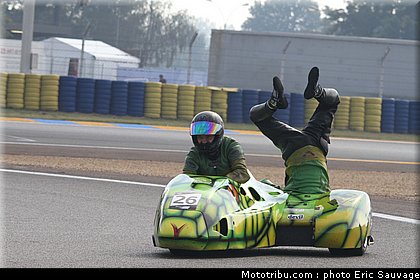 le_bail_chaigneau_006_side_car_france_le_mans_2011.jpg