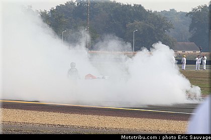 paivarinta_hanni_005_side_car_france_le_mans_2011.jpg