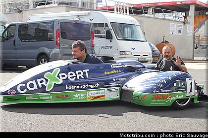 paivarinta_hanni_009_side_car_france_le_mans_2011.jpg