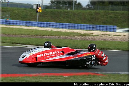 side_car_mondial_birchall_birchall_010_oschersleben_2011.jpg