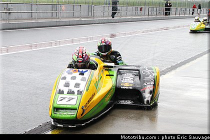 side_car_mondial_reeves_cluze_008_oschersleben_2011.jpg