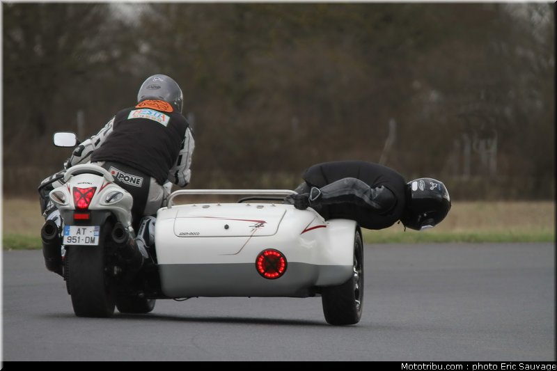 side_car_lurcy_levis_mars_2012_0299