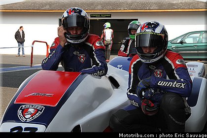 knight_knight_02_mondial_sidecar_2012_france_magny_cours.jpg