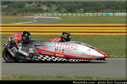reeves_hawes_02_sidecar_2012_croatie_rijeka.jpg