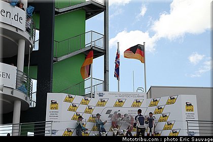 03_sidecar_2012_allemagne_sachsenring.jpg