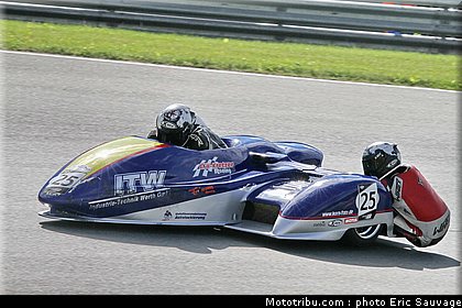 kretzer_roick_03_sidecar_2012_allemagne_sachsenring.jpg