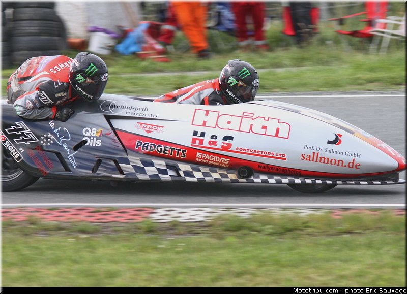reeves_hawes_04_sidecar_2012_allemagne_schleiz