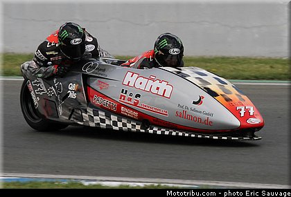 reeves_hawes_03_sidecar_2012_allemagne_oschersleben.jpg