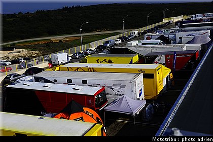 paddock_005.JPG