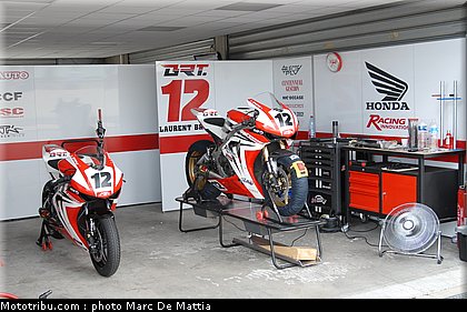 0117_superbike_france_ledenon_juin_2010_0127.JPG