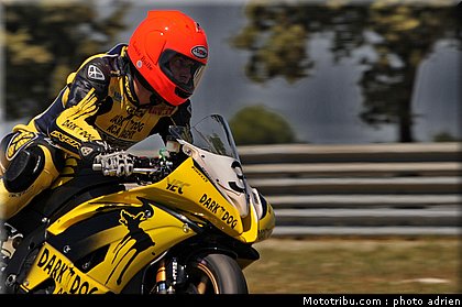 fsbk_supersport_bulle_2_ledenon_juin_2011.JPG