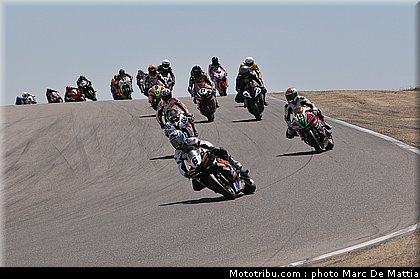 fsbk_pirelli_600_006_ledenon_juin_2011.JPG