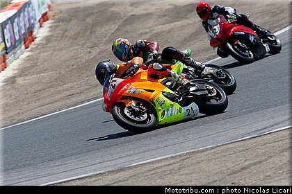 fsbk_pirelli_600_007_ledenon_juin_2011.JPG