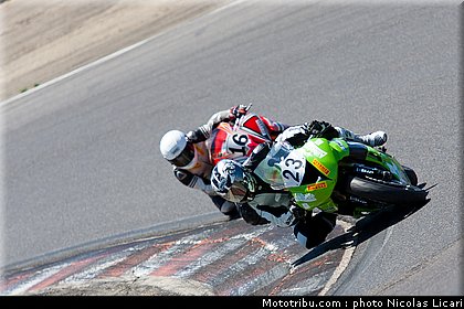 fsbk_pirelli_600_012_ledenon_juin_2011.JPG