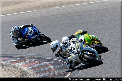 fsbk_pirelli_600_015_ledenon_juin_2011.JPG
