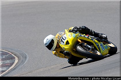 fsbk_pirelli_600_chevrier_ledenon_juin_2011.JPG