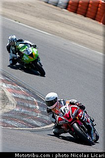 fsbk_pirelli_600_locussol_2_ledenon_juin_2011.JPG