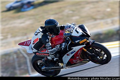 fsbk_pirelli_600_ramburre_ledenon_juin_2011.JPG