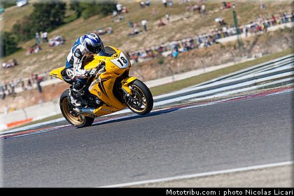 fsbk_sbk_loiseau_ledenon_juin_2011.JPG