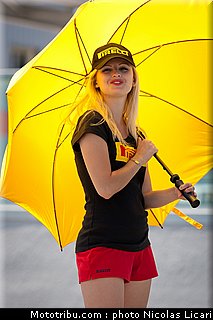 fsbk_sbk_pitbabes_08_ledenon_juin_2011.JPG