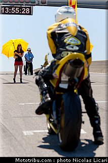 fsbk_sbk_pitbabes_12_ledenon_juin_2011.JPG
