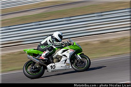 fsbk_supersport_ruiz_ledenon_juin_2011.JPG