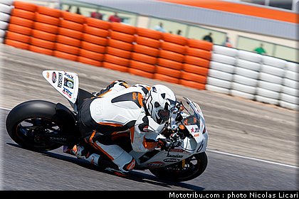 fsbk_twin_20_ledenon_juin_2011.JPG