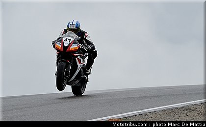 fsbk_pirelli_600_nigon_002_ledenon_2011.jpg