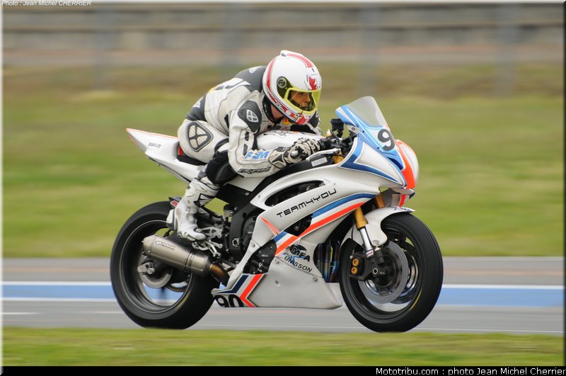 MOTO 
