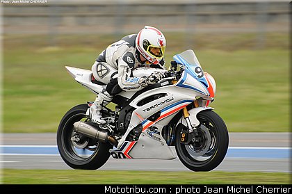 pirelli_600_szalai_01_fsbk_2012_nogaro.jpg