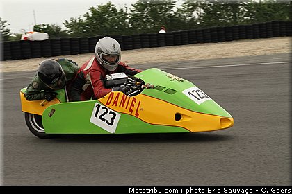 sidecar_simonneaux_002_fsbk_2012_le_vigeant.jpg