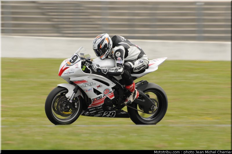 MOTO 
