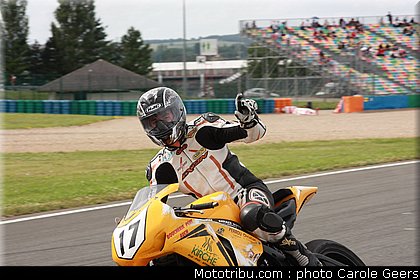 sbk_brunet_lugardon_002_fsbk_2012_magny_cours.jpg