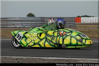sidecar_le_bail_chaigneau_03_fsbk_2012_ledenon.jpg